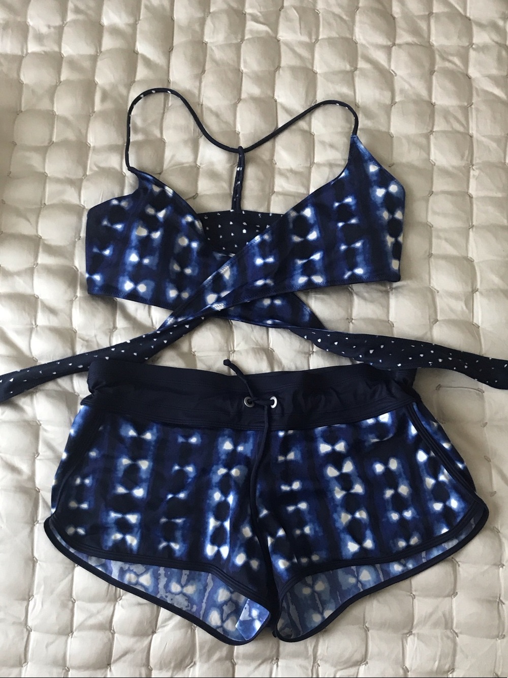 Athleta Navy Reversible Shibori shortskini